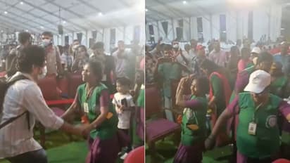 ഒട്ടും ലജ്ജാവതിയല്ല..! കുട്ടികളെയും ജഡ്ജസിനെയും സൈഡാക്കി ലീലാമേച്ചി വകയൊരു മാഷപ്പ്, വീഡിയോ വെടിച്ചില്ല് വൈറൽ