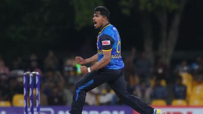 മഹീഷ് തീക്ഷണക്ക് ഹാട്രിക്ക്, എന്നിട്ടും വമ്പന്‍ തോല്‍വി വഴങ്ങി ശ്രീലങ്ക; ഏകദിന പരമ്പര ന്യൂസിലന്‍ഡിന്