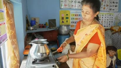 ಕೊಡಗಿನ 30ಕ್ಕೂ ಹೆಚ್ಚು ಅಂಗನವಾಡಿಗಳಿಗೆ ಇಲ್ಲ ಸಹಾಯಕಿಯರು: ಪುಟಾಣಿಗಳ ಕಲಿಕೆಗೂ ಪೆಟ್ಟು