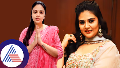 ನಾನೂ ರಾಮಭಕ್ತೆ, ಪ್ಲೀಸ್ ಕ್ಷಮಿಸಿಬಿಡಿ... ಅತಿಥಿಗಳನ್ನು ಹೊಗಳೋ ಭರದಲ್ಲಿ ಎಡವಟ್ಟು ಮಾಡಿ ಪೇಚಿನಲ್ಲಿ ಆ್ಯಂಕರ್