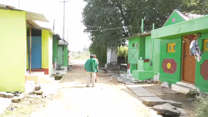 ಮೈಕ್ರೋ ಫೈನಾನ್ಸ್ ಕಂಪನಿಗಳ ಟಾರ್ಚರ್‌: ಸಾಲ ತೀರಿಸಲಾಗದೆ ಗ್ರಾಮ ತೊರೆದ 100ಕ್ಕೂ ಹೆಚ್ಚು ಕುಟುಂಬಗಳು