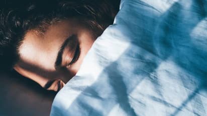 അവിശ്വസനീയം! സ്വപ്നത്തിൽ കണ്ട നമ്പറുള്ള ലോട്ടറി ടിക്കറ്റെടുത്തു, യുവതിയെ തേടിയെത്തിയ ഭാഗ്യം