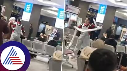 मौलवी की पगड़ी से महिला ने बना डाला हिजाब, वीडियो में देखें क्या हुआ इसके बाद...