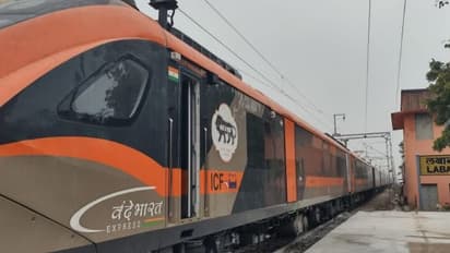 वंदे भारत स्लीपर ट्रेनचा पहिलाच ट्रायलमध्ये अपघात!