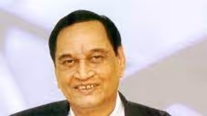 డాక్టర్ సమరం నటించిన ఏకైక సినిమా ఏదో తెలుసా..? షాక్ అవుతారు..