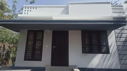 അധ്യാപികയുടേയും പ്രവാസികളുടേയും കരുതൽ, വിദ്യാർത്ഥി സഹോദരങ്ങൾക്ക് ഇനി അടച്ചുറപ്പുള്ള വീട്ടിൽ തലചായ്ക്കാം