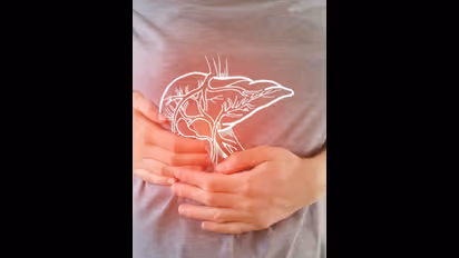 கல்லீரலில் கொழுப்பு சேர்ந்திருக்கிறதா ? இந்த 5 அறிகுறிகள் இருந்தால் உஷார்!