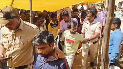 ಸಂತೆಯಲ್ಲಿ ಹೆಸರಿಗೆ ಸ್ವೀಟ್ ಅಂಗಡಿ, ಆದ್ರೆ ಗೌಪ್ಯವಾಗಿ ಗೋಮಾಂಸ ಮಾರಾಟ: ಯುವಕರು ಪೊಲೀಸರ ವಶಕ್ಕೆ