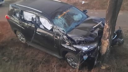 ಲಕ್ಷ್ಮಿ ಹೆಬ್ಬಾಳ್ಕರ್‌‌ಗೆ ಲಕ್ಕಿ ನಂಬರ್ ಕಾರಿನಿಂದಲೇ ಎದುರಾಯ್ತಾ ಸಂಕಷ್ಟ? ಬಣ್ಣ-ಸಂಖ್ಯೆ ರಹಸ್ಯ