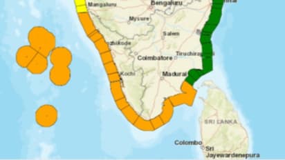 മുന്നറിയിപ്പുമായി സമുദ്ര സ്ഥിതി പഠന-ഗവേഷണ കേന്ദ്രം; ബീച്ചിൽ പോകരുത്; കൂറ്റൻ തിരമാലയുമായി കള്ളക്കടൽ വീണ്ടും