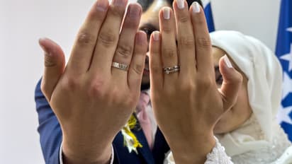 10 ദിവസം ശമ്പളത്തോട് കൂടിയ അവധി, വർക്ക് ഫ്രം ഹോം സൗകര്യം; വിവാഹിതരാകാൻ പോകുന്നവരേ സന്തോഷ വാർത്തയുമായി ദുബൈ