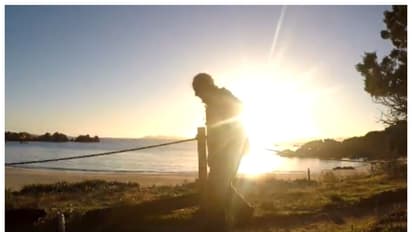 ഒറ്റപ്പെട്ട ദ്വീപില്‍ 32 വർഷത്തെ ഏകാന്തജീവിതം, നഗരജീവിതത്തിലേക്ക് തിരികെ വന്ന് മൂന്ന് വര്‍ഷത്തിനുള്ളില്‍ മരണം 