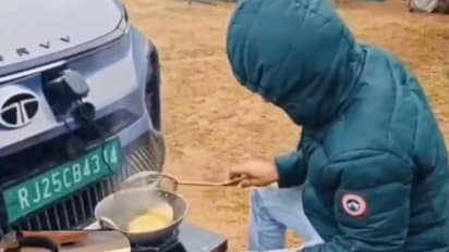 എന്തെല്ലാം കണ്ടാലാണ് ഒരു ദിവസം തീരുക? ഇത് ബുദ്ധിയോ ബുദ്ധിമോശമോ? ഇവി കാർ ബാറ്ററി ഉപയോഗിച്ച് പാചകം