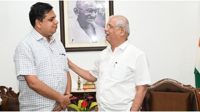  നയപ്രഖ്യാപനത്തിന്‍റെ കരട് അംഗീകരിച്ച് പുതിയ ഗവർണ്ണർ; നിയമസഭാ സമ്മേളനത്തിന് വെള്ളിയാഴ്ച തുടക്കമാകും