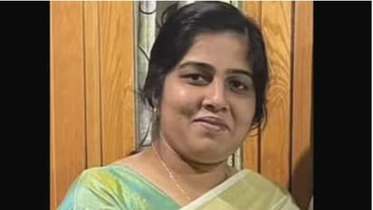 യു.കെയിലെ മലയാളി നഴ്സിന് ജോലിക്കിടെ കത്രിക കൊണ്ട് കുത്തേറ്റു; രോഗിയുടെ ആക്രമണത്തിൽ ഗുരുതര പരിക്ക്