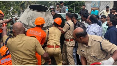 കോണ്ക്രീറ്റ് മിക്സിംഗ് യന്ത്രത്തിനുള്ളില് തൊഴിലാളിയുടെ കൈ കുടുങ്ങി; പാഞ്ഞെത്തി രക്ഷിച്ച് അഗ്നിരക്ഷാസേന