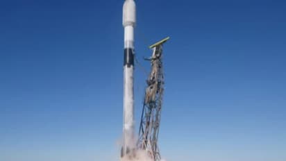 ചരിത്രനിമിഷത്തിന്റെ നിറവിൽ യുഎഇ; എംബിസെഡ് ഉപഗ്രഹം ആദ്യ സന്ദേശം അയച്ചു