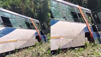 കെഎസ്ആർടിസി ബസ് കൊക്കയിലേക്ക് ചരിഞ്ഞു; മരത്തിൽ തട്ടിനിന്നതിനാൽ വൻ അപകടമൊഴിവായി, 8 ശബരിമല തീർഥാടകർക്ക് പരിക്ക്