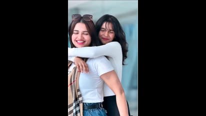 ಪವಿತ್ರಾ ಗೌಡ ಹೊಸ ಫೋಟೋಗಳು ವೈರಲ್; ಅಮ್ಮ-ಮಗಳ ವಯ್ಯಾರ ನೋಡಿ ಎಂದ ನೆಟ್ಟಿಗರು