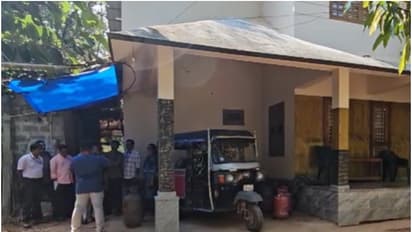 പരിശോധനക്കെത്തിയ ഉദ്യോഗസ്ഥർ ഇത്രയും പ്രതീക്ഷിച്ചില്ല! ഏത് നിമിഷവും തീഗോളമാകാവുന്ന ഗ്യാസ് ഫില്ലിംഗ് കേന്ദ്രം