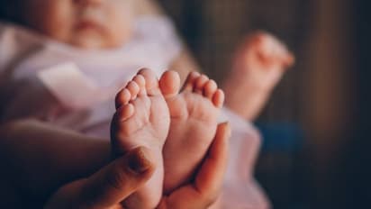 Z ಜನರೇಷನ್‌ ಪೋಷಕರ ಬೌಂಡರಿ,  ಮಗುವಿನ ಫೋಟೋ ಬೇಡ, ಮುತ್ತು ಬೇಡ, ಮುಟ್ಟೋದೂ ಬೇಡ 