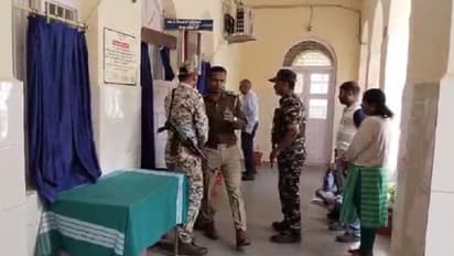 ಆರು ಮಂದಿ ನಕ್ಸಲರು ಡಿಎಆರ್ ಘಟಕದಲ್ಲಿ: ಚಿಕ್ಕಮಗಳೂರು ಜಿಲ್ಲಾಸ್ಪತ್ರೆಯಲ್ಲಿ ಆರೋಗ್ಯ ತಪಾಸಣೆ!