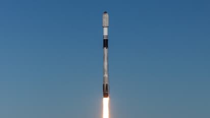 സ്റ്റാര്‍ഷിപ്പ് പൊട്ടിത്തെറിക്ക് ശേഷമുള്ള ആദ്യ ദൗത്യം; സ്പേസ് എക്സ് 21 സാറ്റ്‌ലൈറ്റുകള്‍ വിക്ഷേപിച്ചു