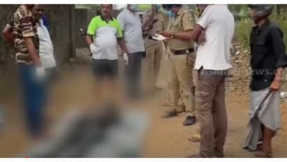 ഒലവക്കോട് റെയിൽവേ സ്റ്റേഷന് സമീപം അഴുക്കുചാലിൽ യുവാവിന്റെ മൃതദേഹം; കേസെടുത്ത് അന്വേഷണം