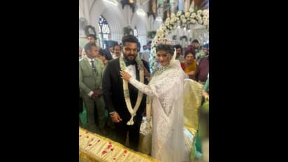 காதலியை கரம்பிடித்தார் இயக்குனர் அஜய் ஞானமுத்து; படையெடுத்து வந்து வாழ்த்திய பிரபலங்கள்