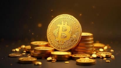 Crypto market dips: Bitcoin struggles below $96K, maker leads gainers