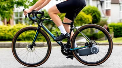 1 கி.மீ போக 10 பைசா செலவு + 3 மணி நேரம் சார்ஜ் போதும் - மலிவு விலை எலக்ட்ரிக் சைக்கிள்!