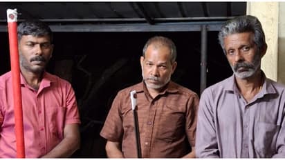 റിസർവ് വനത്തിൽ തോക്കുകളുമായി അതിക്രമിച്ച് കടന്നു; നായാട്ടിനിറങ്ങിയ സംഘത്തിലെ മൂന്ന് പേർ കീഴടങ്ങി