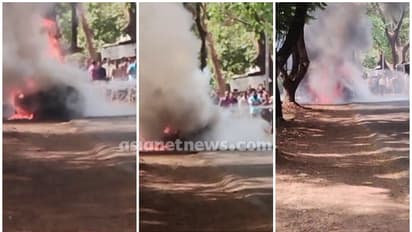 കുസാറ്റ് ക്യാമ്പസിൽ നിർത്തിയിട്ട ആഡംബര കാർ കത്തി നശിച്ചു