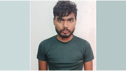 രാത്രി 10.30ന് കോഴിക്കോട് ബീച്ചിലിറങ്ങി, ഒരു മണിക്ക് തിരിച്ചെത്തിയപ്പോൾ കാറിനുള്ളിലെയെല്ലാം കള്ളൻ കൊണ്ടുപോയി