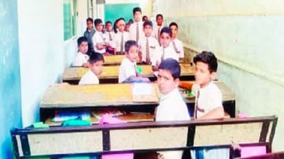 ವಿಜಯನಗರ: ಊಟದ ಕೊಠಡಿಯಲ್ಲಿ ಮಲಗುವ ಮೊರಾರ್ಜಿ ವಸತಿ ಶಾಲಾ ಮಕ್ಕಳು!