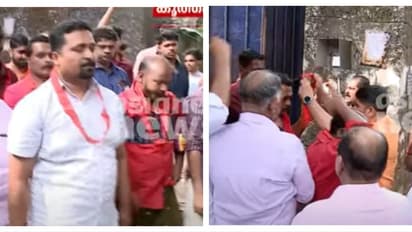 കൂത്താട്ടുകുളം തട്ടിക്കൊണ്ടുപോകൽ കേസ്: ജാമ്യത്തിലിറങ്ങിയ പ്രതികൾക്ക് സ്വീകരണം നൽകി സിപിഎം