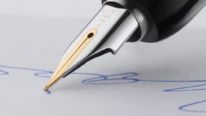 ಕೇರಳದ ಯುವತಿ ಗ್ರೀಷ್ಮಾಗೆ ಗಲ್ಲು ಶಿಕ್ಷೆ ಬರೆದ ಬಳಿಕ ಜಡ್ಜ್ ಪೆನ್ನಿನ ನಿಬ್ ಮುರಿದದ್ದೇಕೆ?