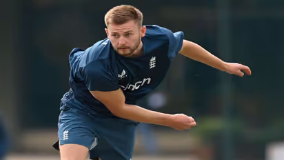 IND vs ENG 2nd T20: சஞ்சு சாம்சன் பார்த்த வேலை; 2வது டி20யில் இங்கிலாந்து பவுலர் அதிரடி நீக்கம்!