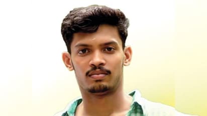 ആലുവ എടയാറിൽ വെൽഡിംഗിനിടെ കെട്ടിടത്തിന് മുകളിൽ നിന്നും വീണ് യുവാവിന് ദാരുണാന്ത്യം