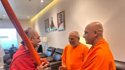 ಮಹಾಕುಂಭಮೇಳದಲ್ಲಿ ಪರಮಪೂಜ್ಯ ನಿರ್ಮಲಾನಂದನಾಥ ಸ್ವಾಮೀಜಿ ಭಾಗಿ