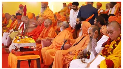 ഓരോ ഹിന്ദു ദമ്പതികൾക്കും കുറഞ്ഞത് മൂന്ന് കുട്ടികളെങ്കിലും വേണം: വിഎച്ച്പി