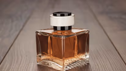 90% लोग नहीं जानते Perfume लगाने का सही तरीका!