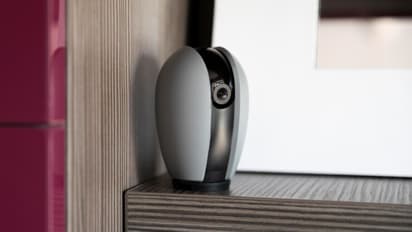 7 easy and quick ways to spot hidden cameras in your hotel room