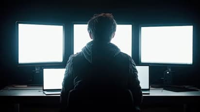 DeepSeek: চিনের AI-এর উত্থানে রীতিমত ভয় পাচ্ছে আমেরিকা!কেন এই পরিস্থিতি?