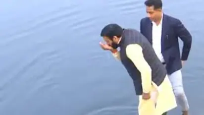Haryana CM Saini takes sip of Yamuna water to counter Kejriwal's poisoning claims (WATCH)