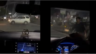 യുവതികളുടെ കാർ പിന്തുടർന്ന് ഭയപ്പെടുത്തുന്ന വീഡിയോ പുറത്ത്; ശല്യംചെയ്തത് ഡിഎംകെ പതാക വച്ച കാറിലെത്തിയവർ