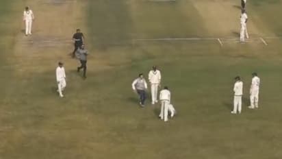 Virat Kohli's Ranji return: Fan runs in to touch star batter's feet at Arun Jaitley stadium; WATCH viral video