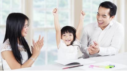 Parenting Tips: పిల్లల్ని సంతోషంగా ఉంచడంలో ఈ దేశమే టాప్.. అక్కడి పేరెంట్స్ ఏం చేస్తారో తెలుసా?