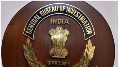 അക്രഡിറ്റേഷന് കൈക്കൂലി; നാക് ഇൻസ്പെക്ഷൻ കമ്മിറ്റി ചെയർമാനെ ഉൾപ്പെടെ അറസ്റ്റ് ചെയ്ത് സിബിഐ