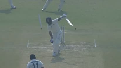 ರಣಜಿ ಕಮ್ಬ್ಯಾಕ್ ಪಂದ್ಯದಲ್ಲಿ ವಿರಾಟ್ ಕೊಹ್ಲಿಗೆ ಮುಖಭಂಗ; ಒಂದಂಕಿ ಮೊತ್ತಕ್ಕೆ ಔಟ್! ವಿಡಿಯೋ ವೈರಲ್